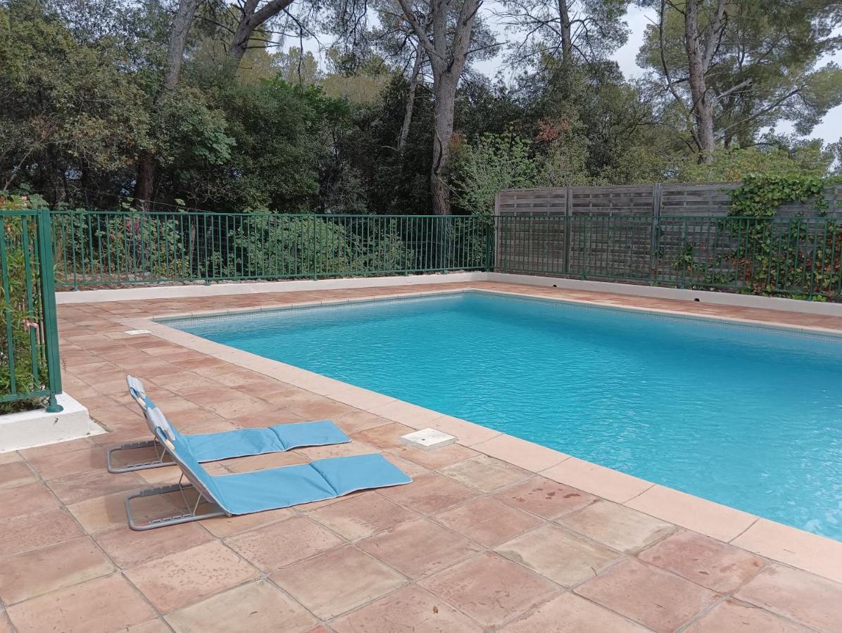 Petite Maison Au Calme - Piscine En Copropriete, Terrasse, Mer, Clim Vallauris Bagian luar foto