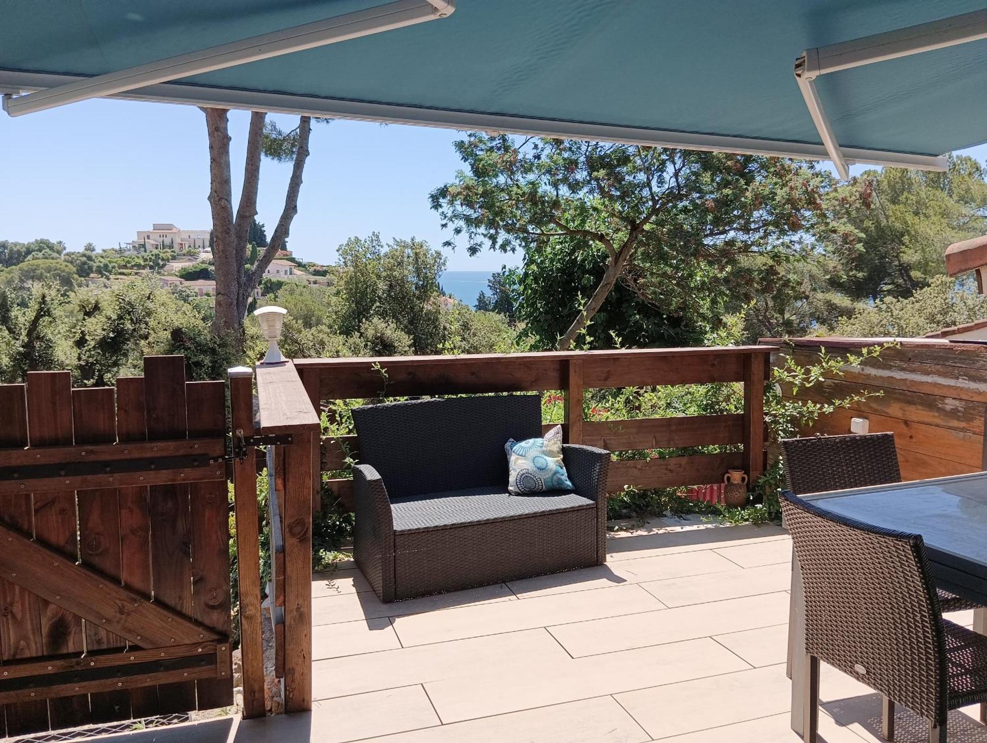 Petite Maison Au Calme - Piscine En Copropriete, Terrasse, Mer, Clim Vallauris Bagian luar foto